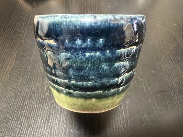 tokoriの陶器を横から写した写真